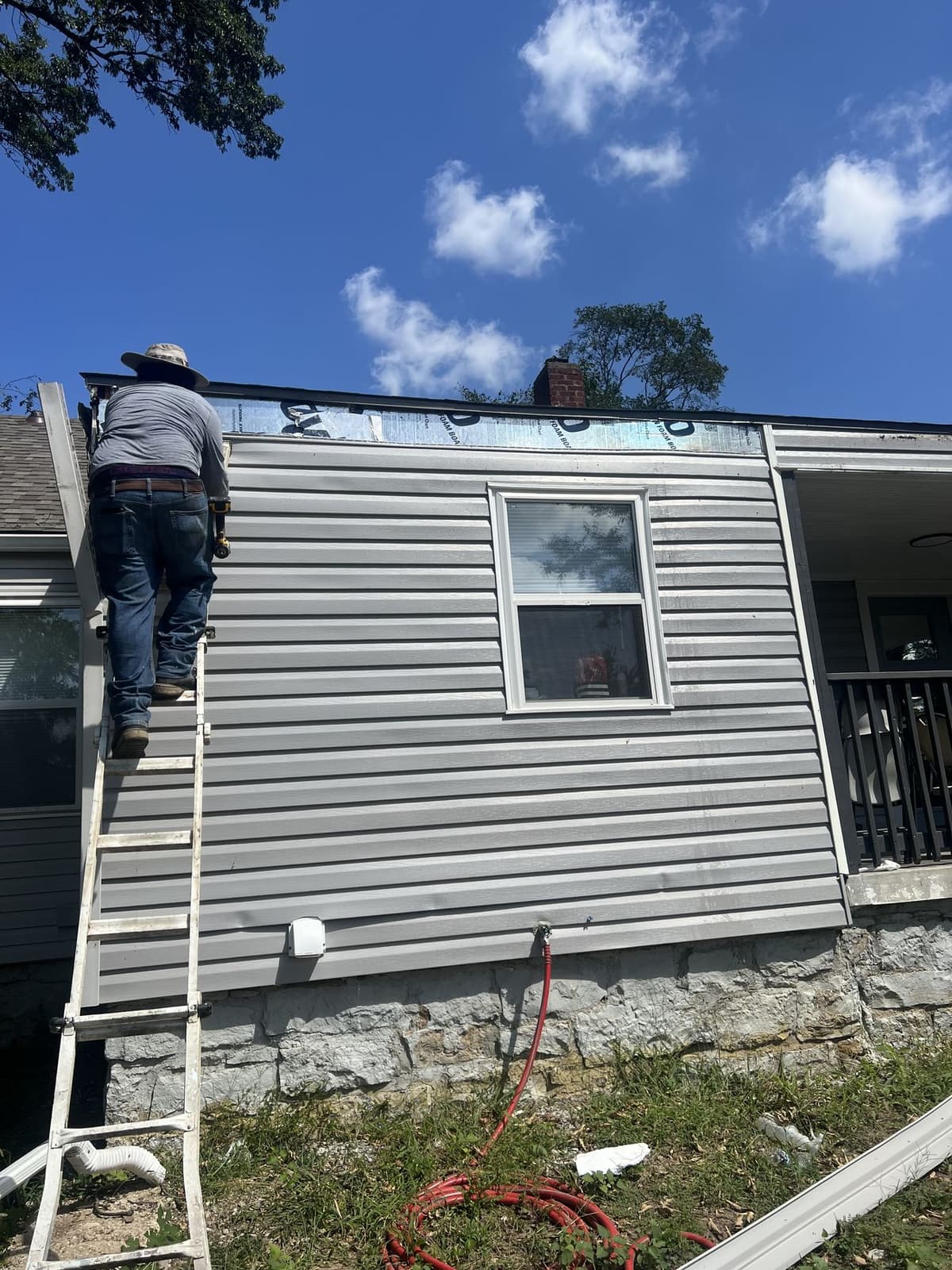 Ruiz Painting project photo 20 — crew work in the Kansas City metro