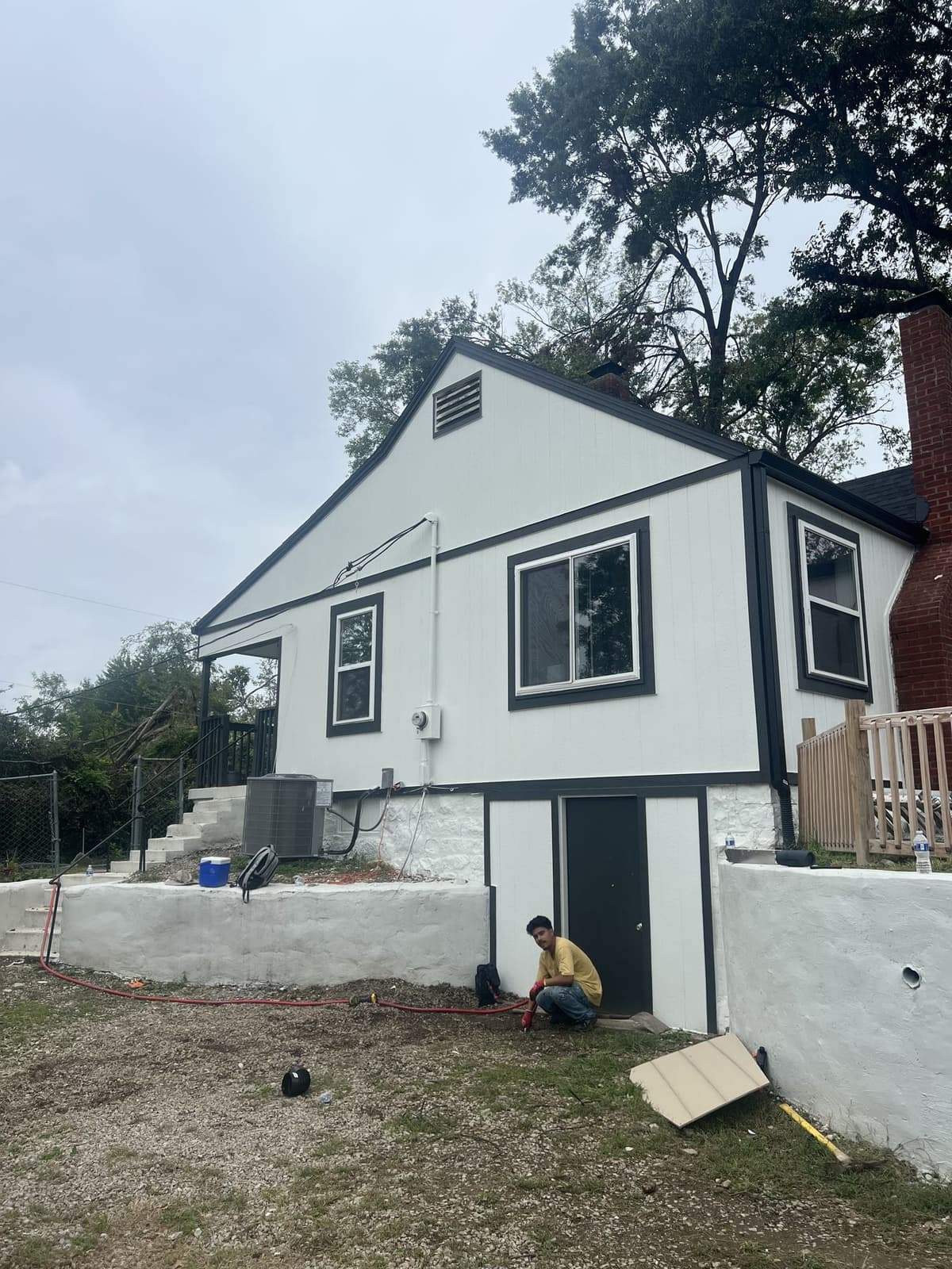 Ruiz Painting project photo 32 — crew work in the Kansas City metro